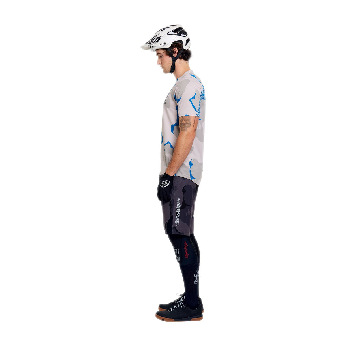 Skyline Pro Short Shell Flow Camo Carbon