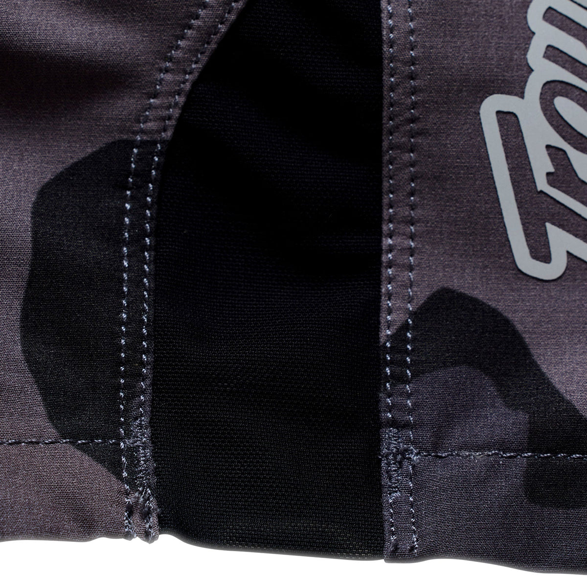 Skyline Pro Short Shell Flow Camo Carbon