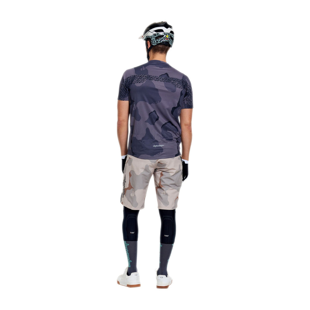 Skyline Pro Short X BN3TH Liner Flow Camo Pumice