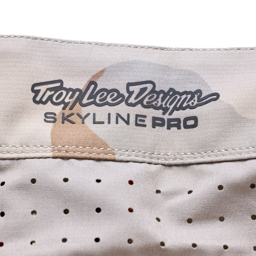 Skyline Pro Short X BN3TH Liner Flow Camo Pumice