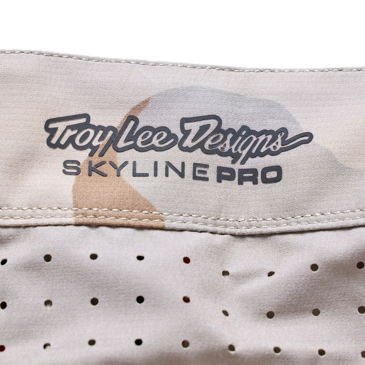 Skyline Pro Short X BN3TH Liner Flow Camo Pumice