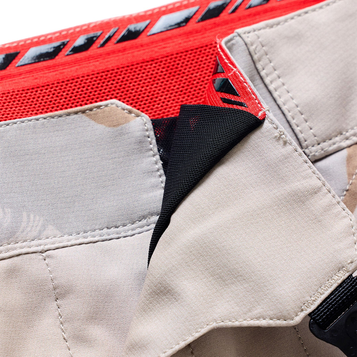 Skyline Pro Short X BN3TH Liner Flow Camo Pumice