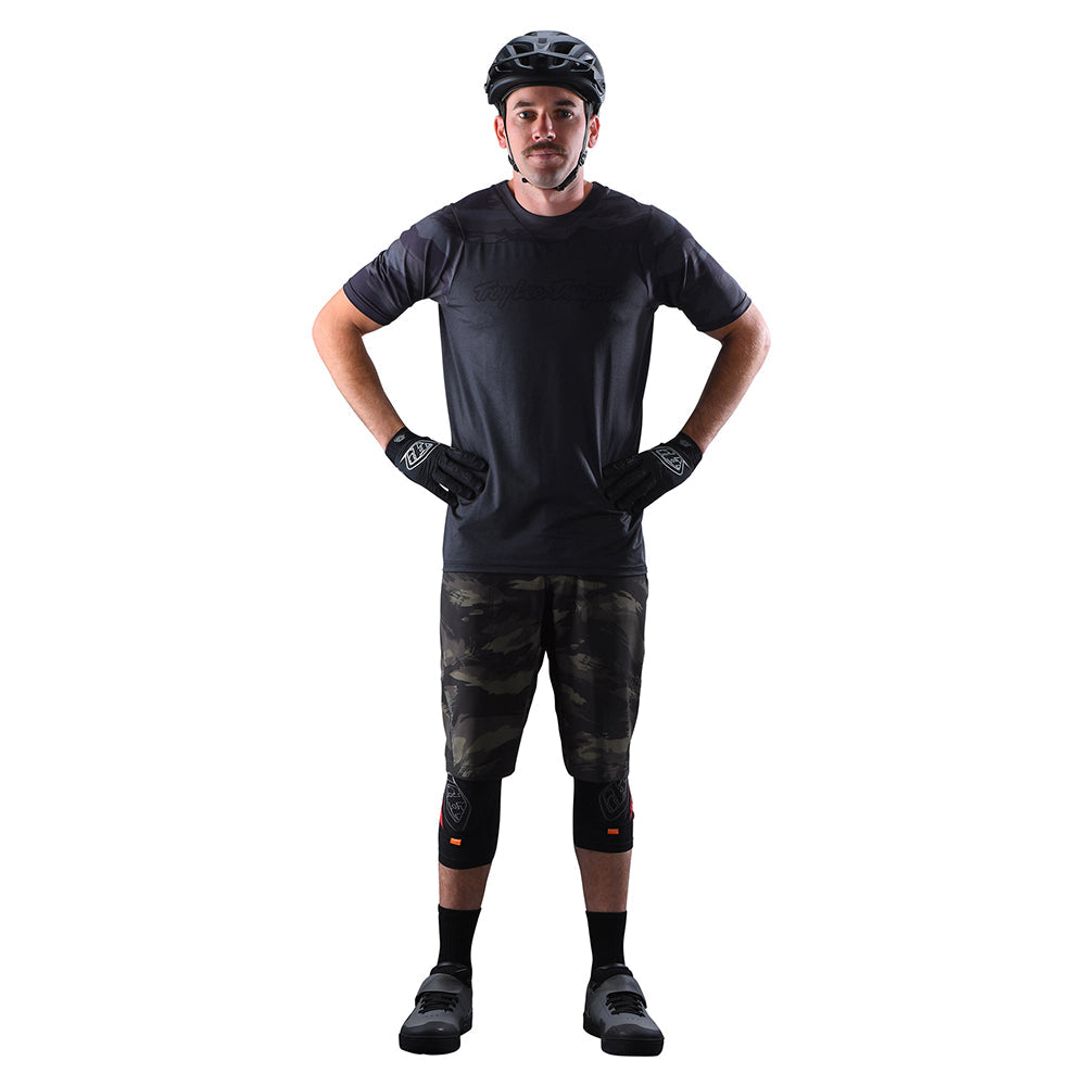 Skyline Short W/Liner Brushed Camo Military