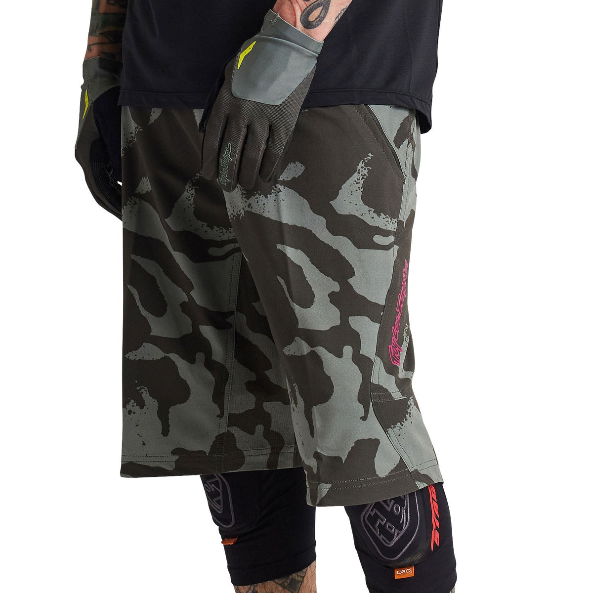 Skyline Short Shell Shadow Camo Olive