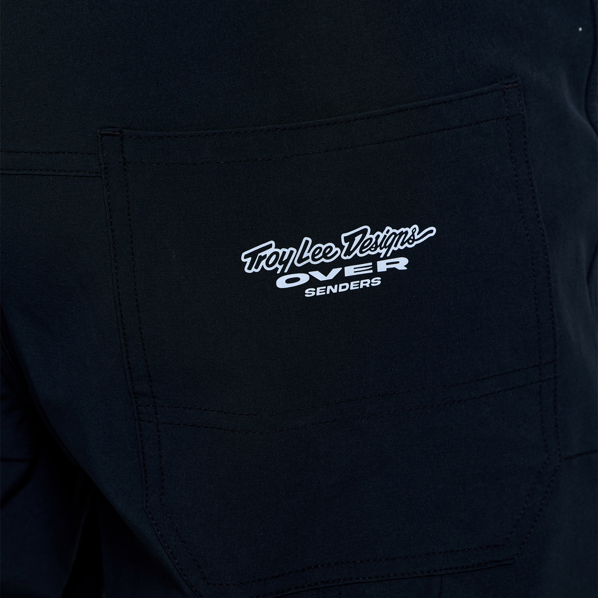 Oversender Pro Mono Black