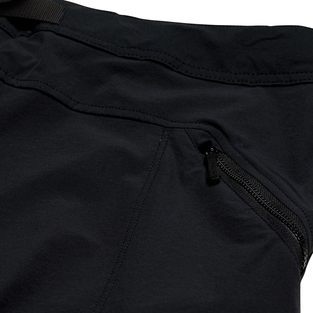 Youth Skyline Trail Short Shell Mono Black