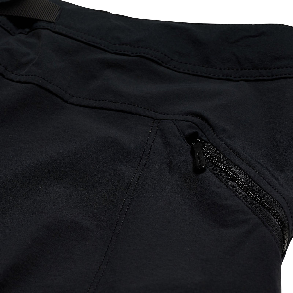 Youth Skyline Trail Short Shell Mono Black